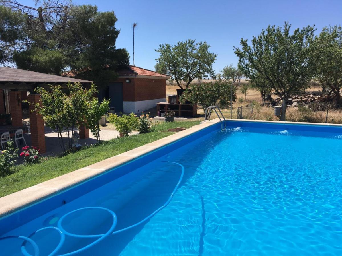Finca El Relax Colmenar de Oreja Luaran gambar